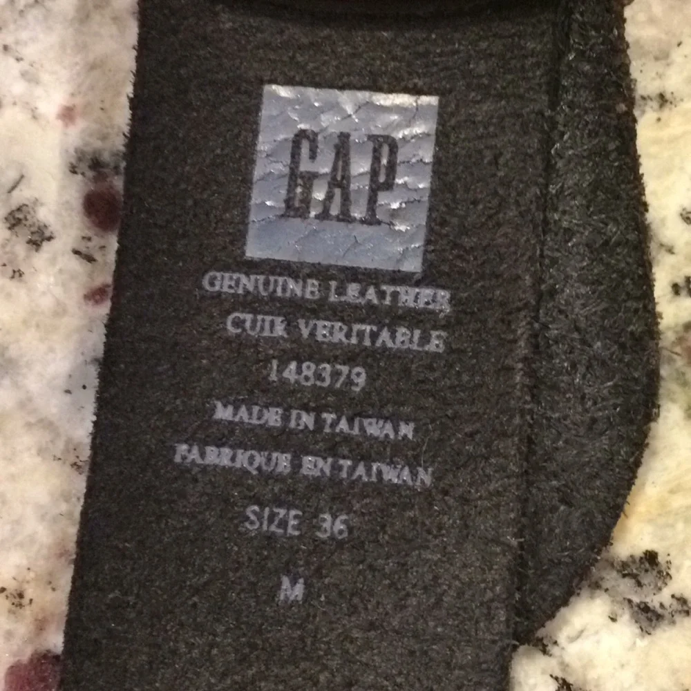 Gap leather belt